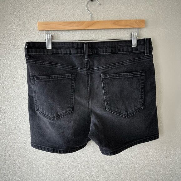 ASOS Design Black Denim Stretch Shorts Size 34 - Picture 2 of 4